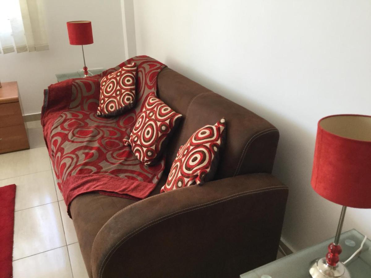 Poolside 2 Bedroom Apt, Paphos Riviera, Universal Area Exterior foto